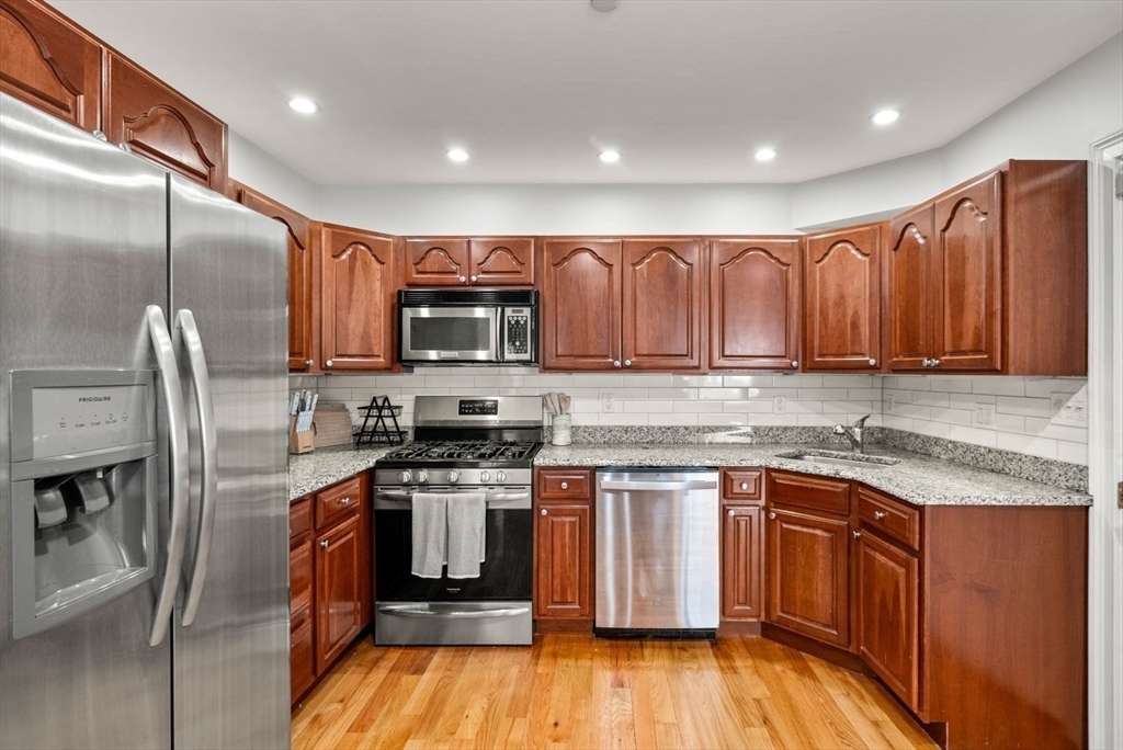 120 West 7th, South Boston