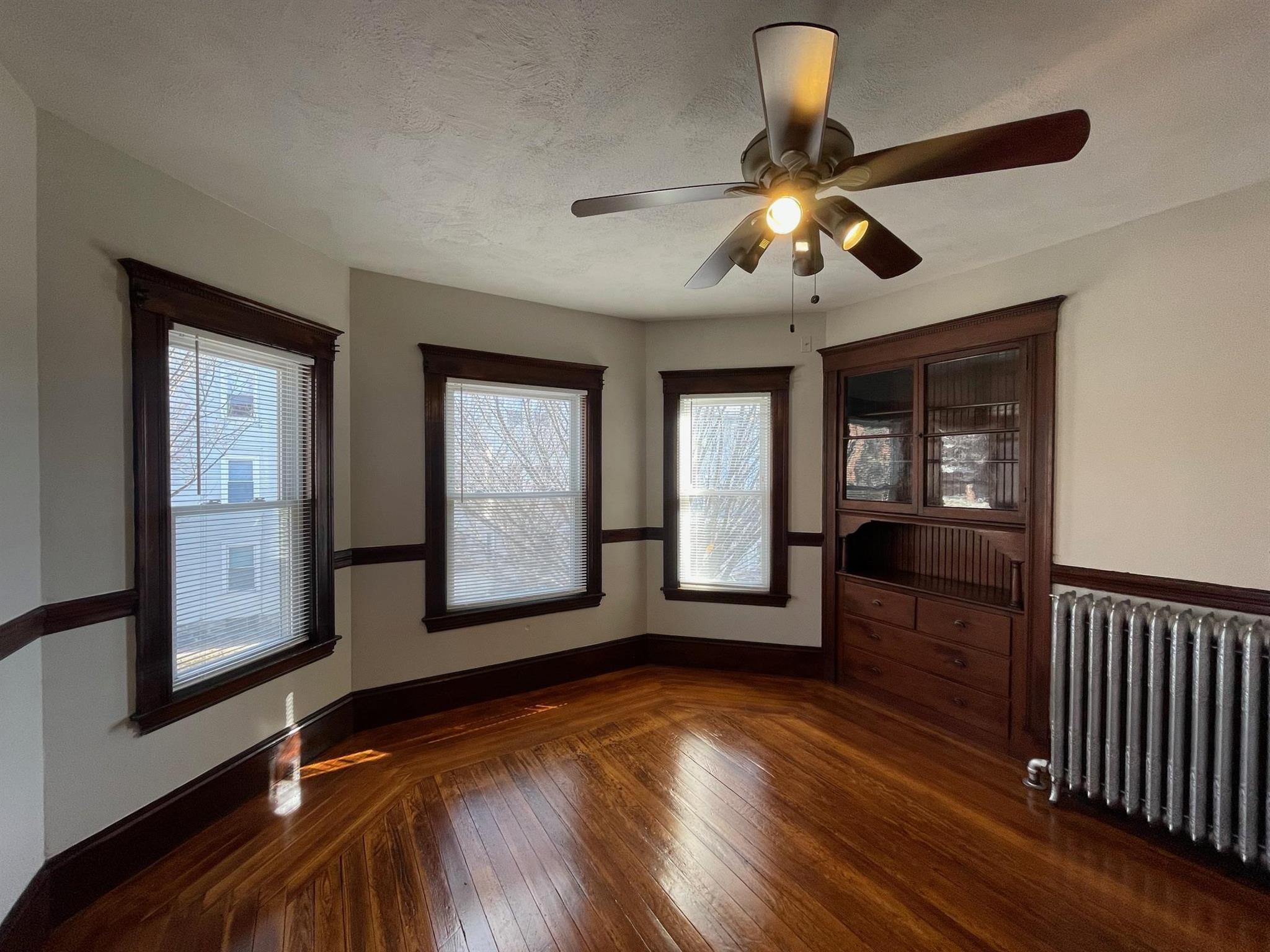 4 bed, 1.5 bath apartment for rent at 434 Broadway Unit 2, Winter Hill — photo 8 of 26