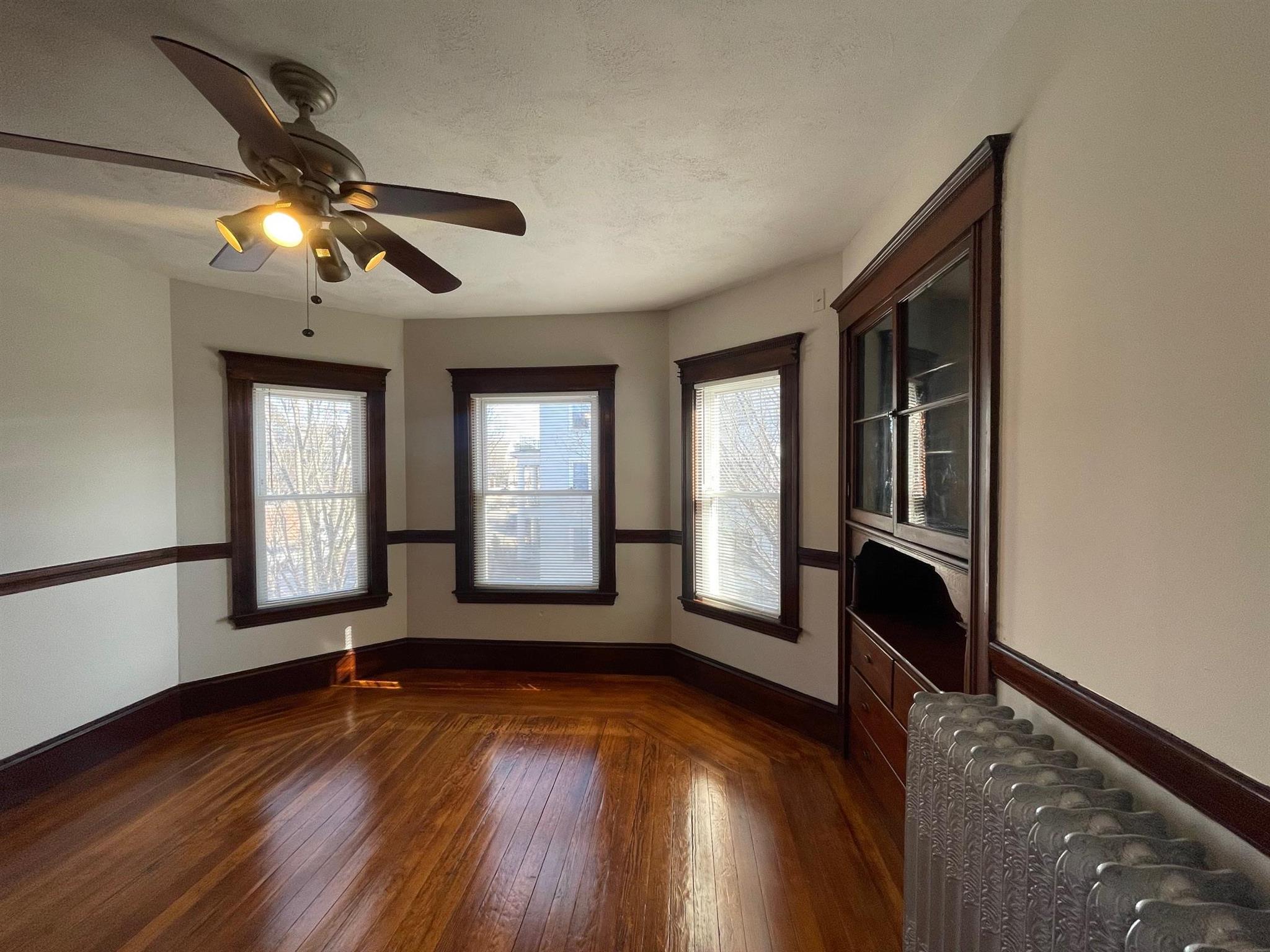 4 bed, 1.5 bath apartment for rent at 434 Broadway Unit 2, Winter Hill — photo 9 of 26