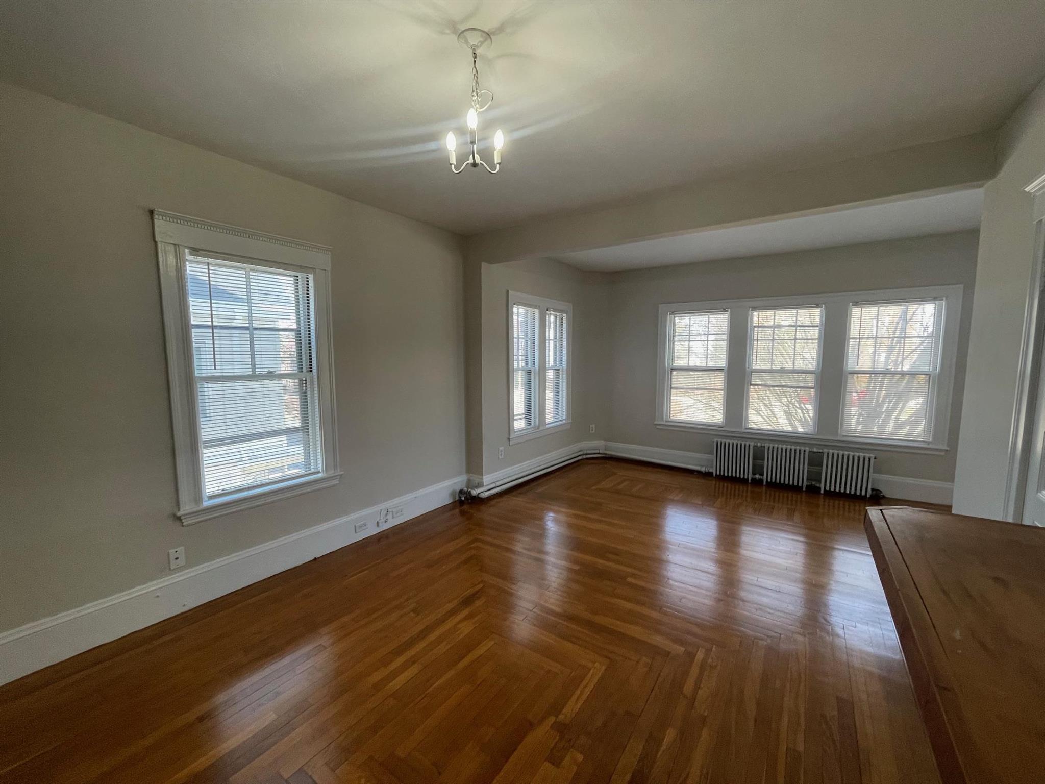 4 bed, 1.5 bath apartment for rent at 434 Broadway Unit 2, Winter Hill — photo 11 of 26