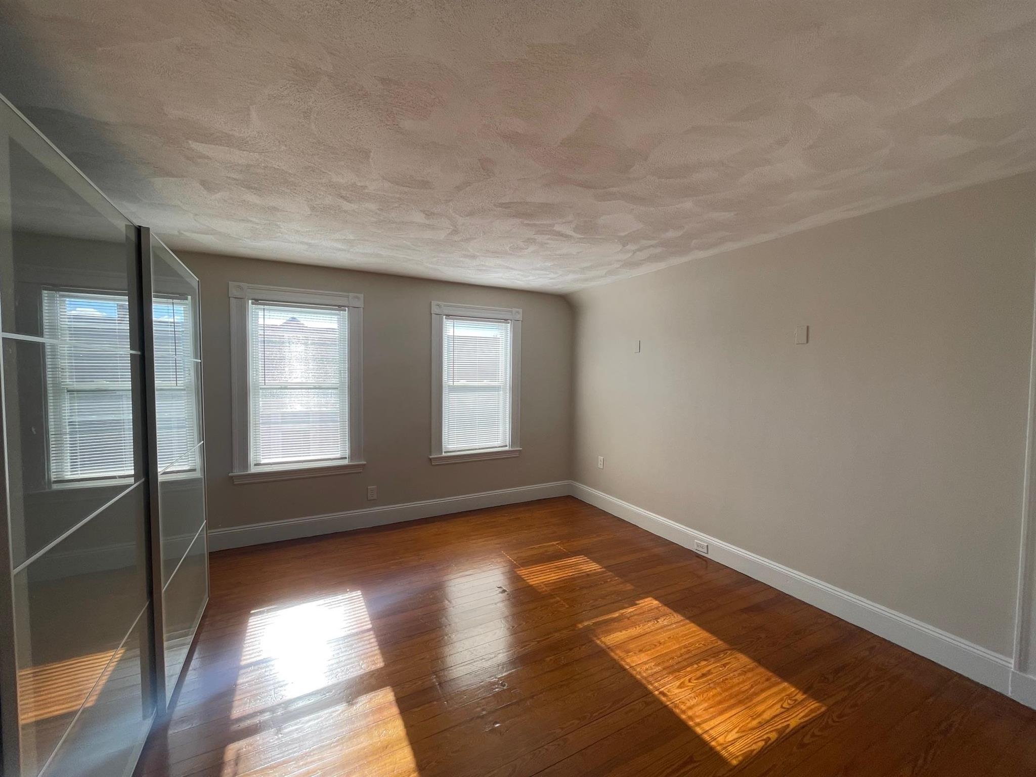 4 bed, 1.5 bath apartment for rent at 434 Broadway Unit 2, Winter Hill — photo 19 of 26