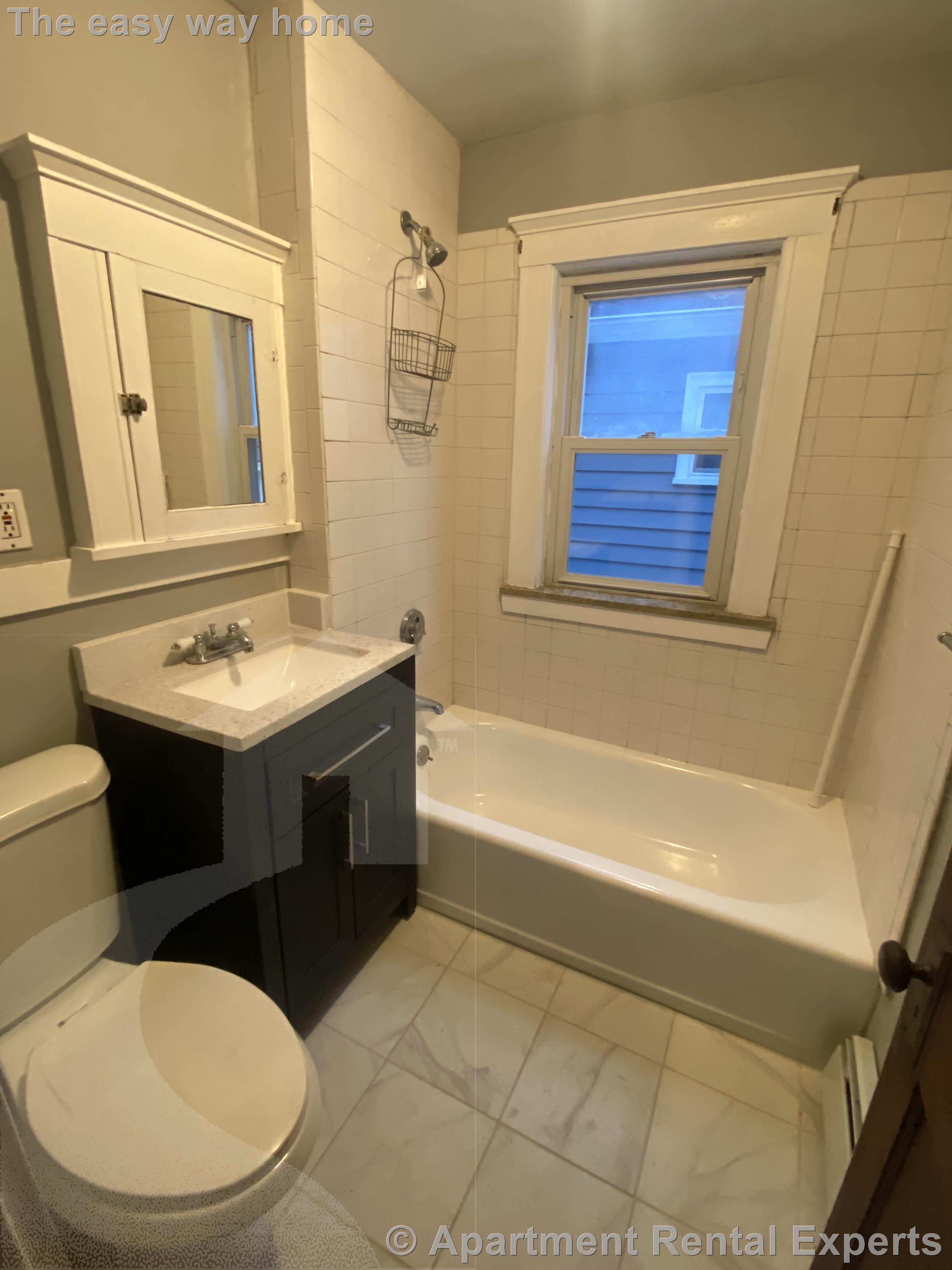 30 Holton St, West Medford