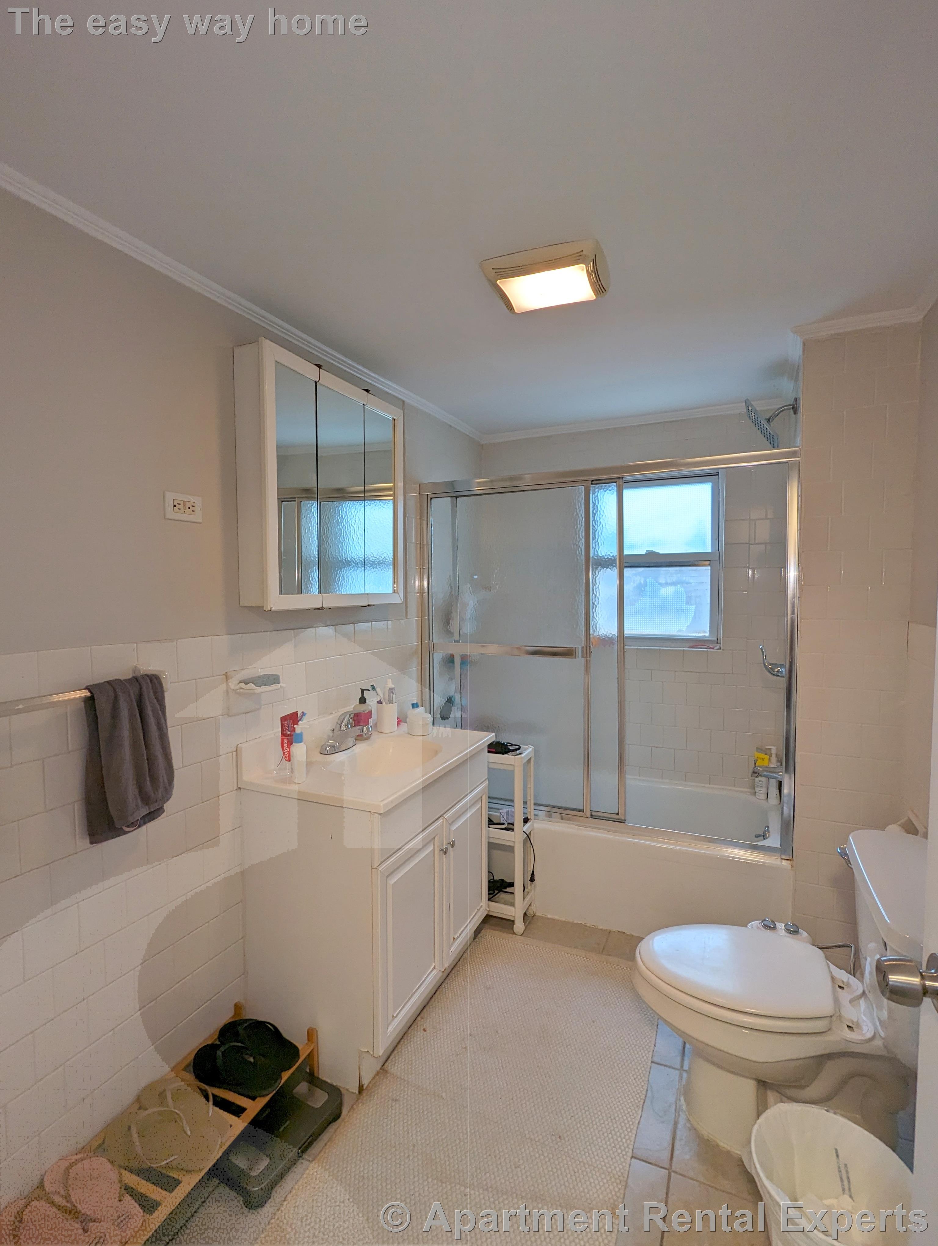 5 bed, 2 bath apartment for rent at 59 Sunset Rd Unit 2, West Somerville — photo 7 of 12
