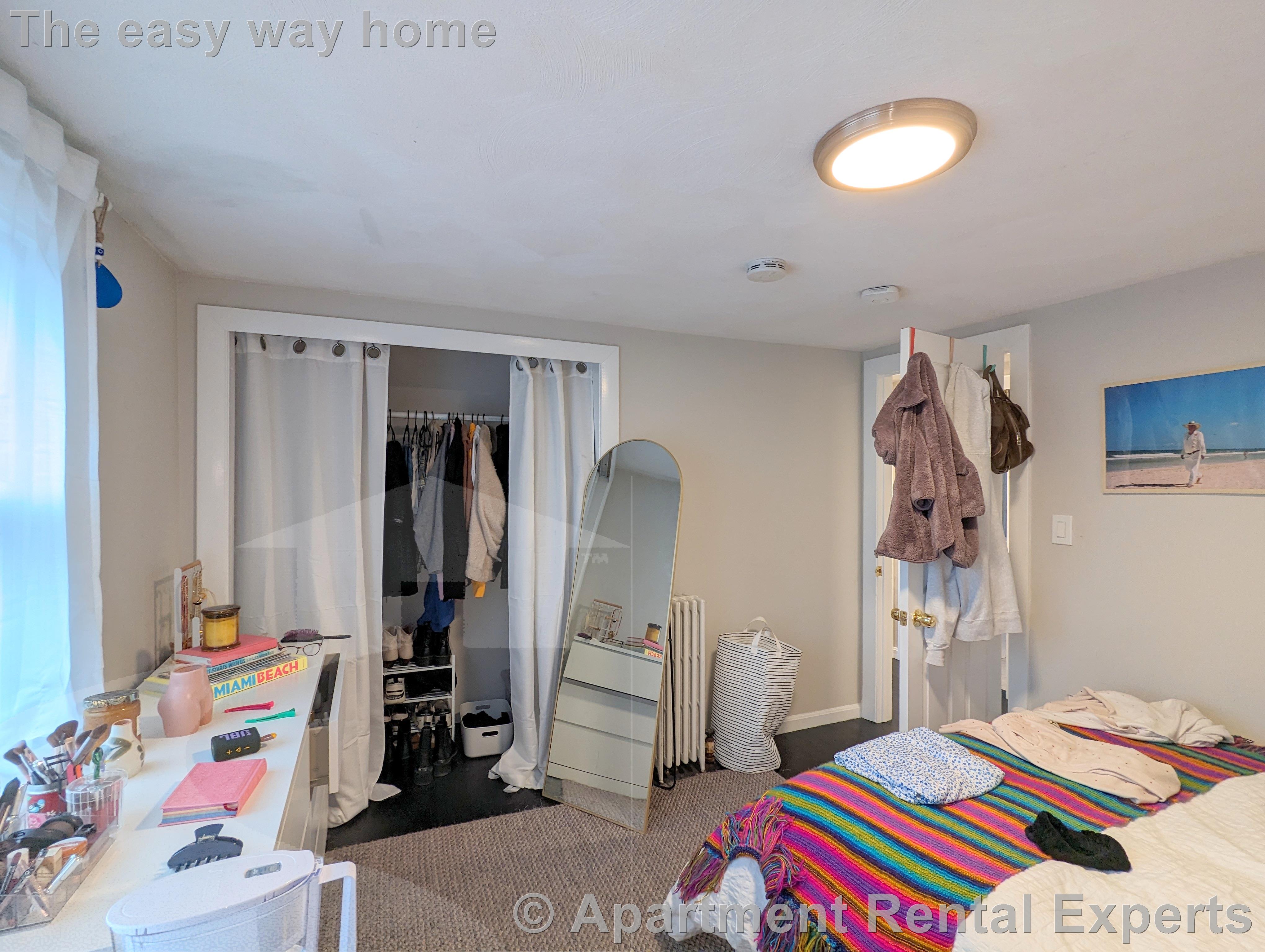 5 bed, 2 bath apartment for rent at 59 Sunset Rd Unit 2, West Somerville — photo 8 of 12