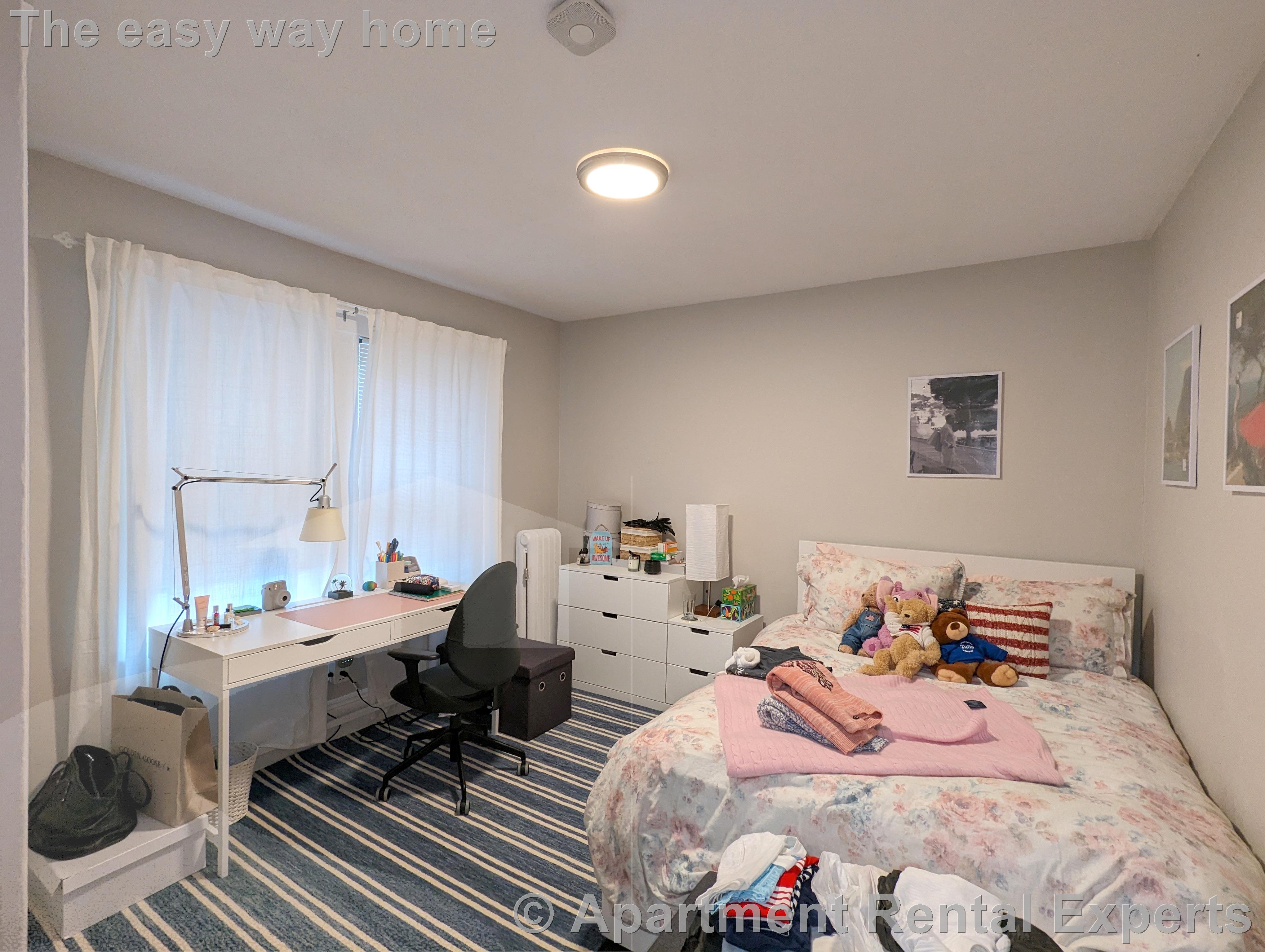 5 bed, 2 bath apartment for rent at 59 Sunset Rd Unit 2, West Somerville — photo 11 of 12