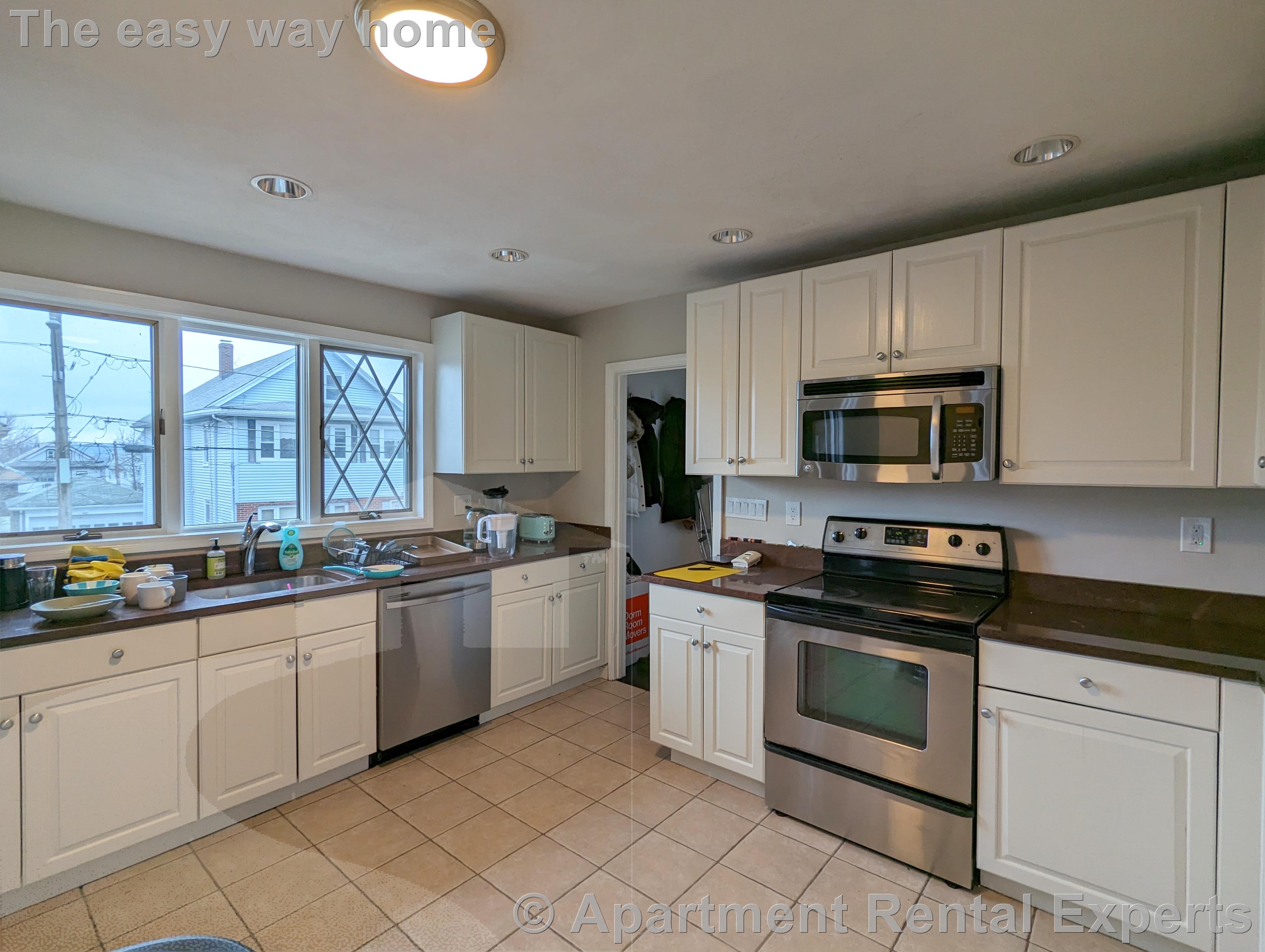 5 bed, 2 bath apartment for rent at 59 Sunset Rd Unit 2, West Somerville