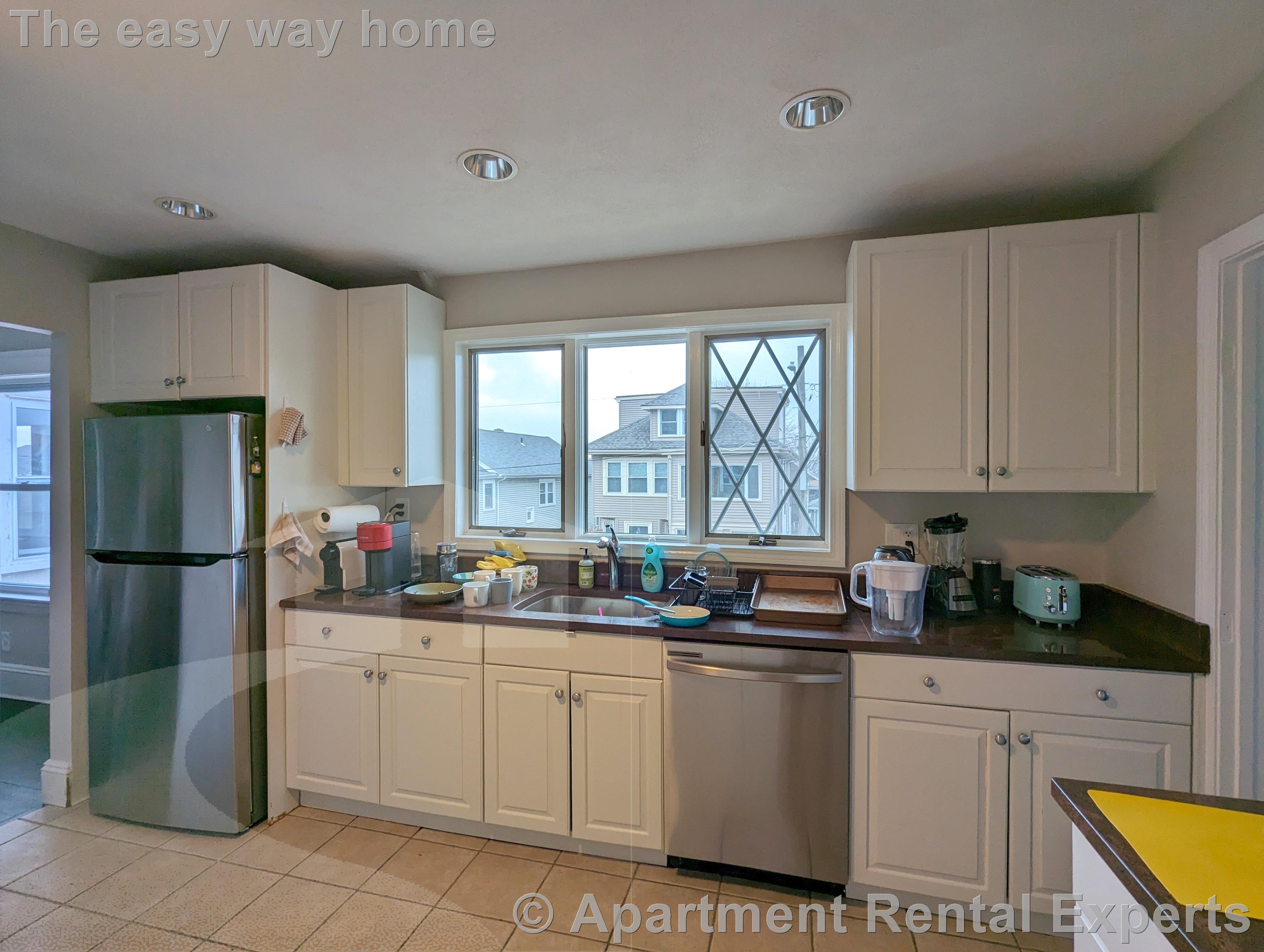 5 bed, 2 bath apartment for rent at 59 Sunset Rd Unit 2, West Somerville — photo 12 of 12