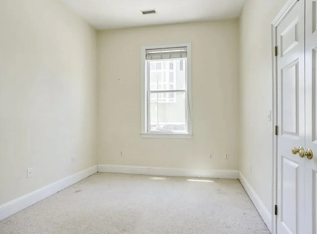 25-27 Dorchester St, South Boston