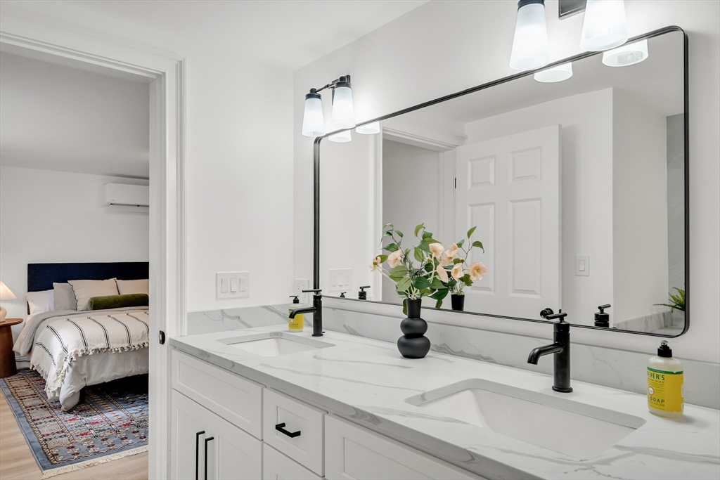 54 Park St, Ward Two