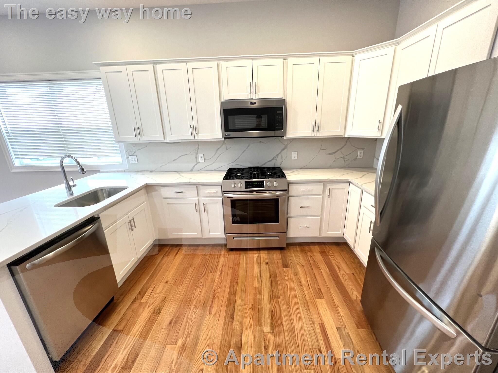 126 Cross St, East Somerville