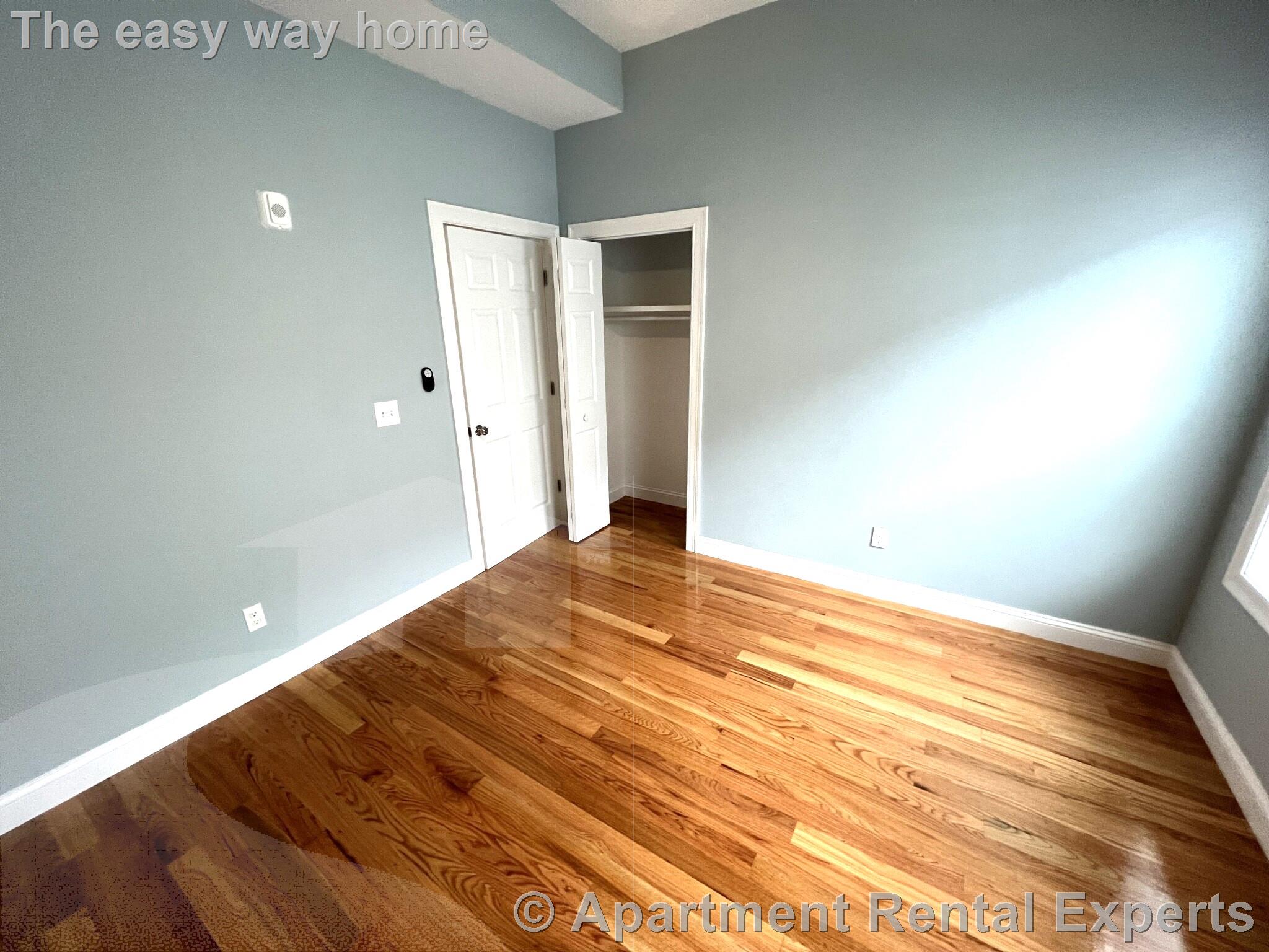 126 Cross St, East Somerville