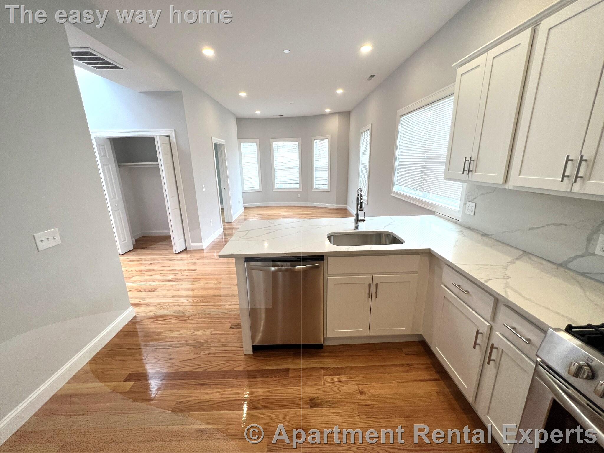 126 Cross St, East Somerville