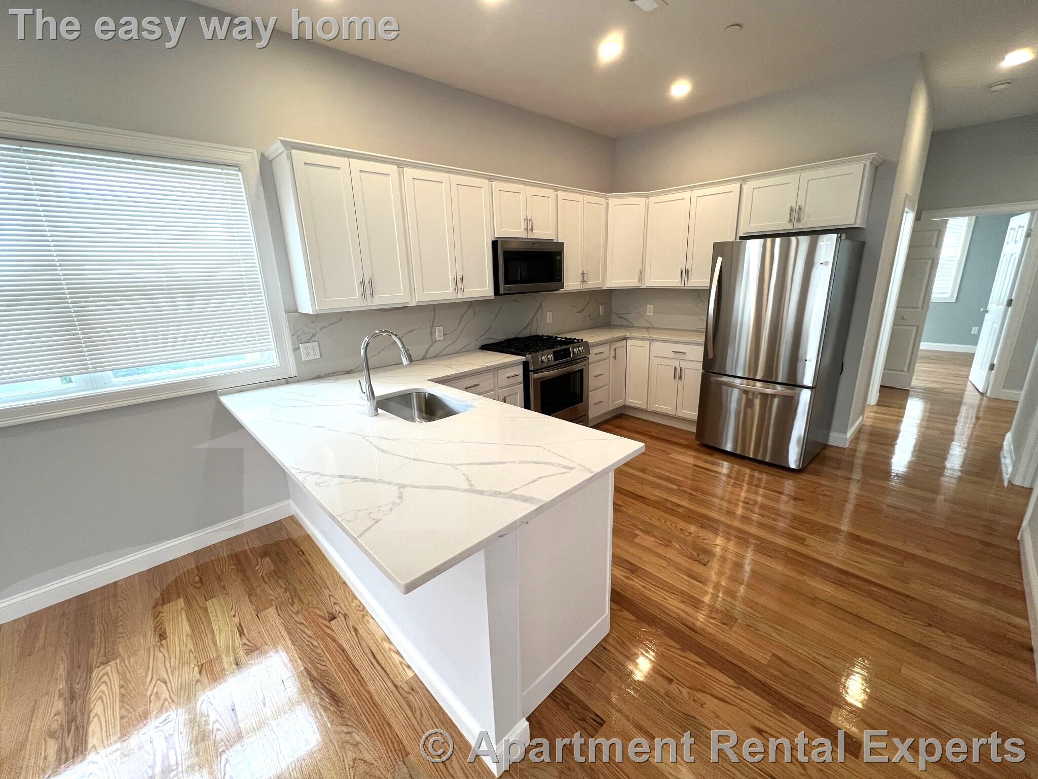 126 Cross St, East Somerville