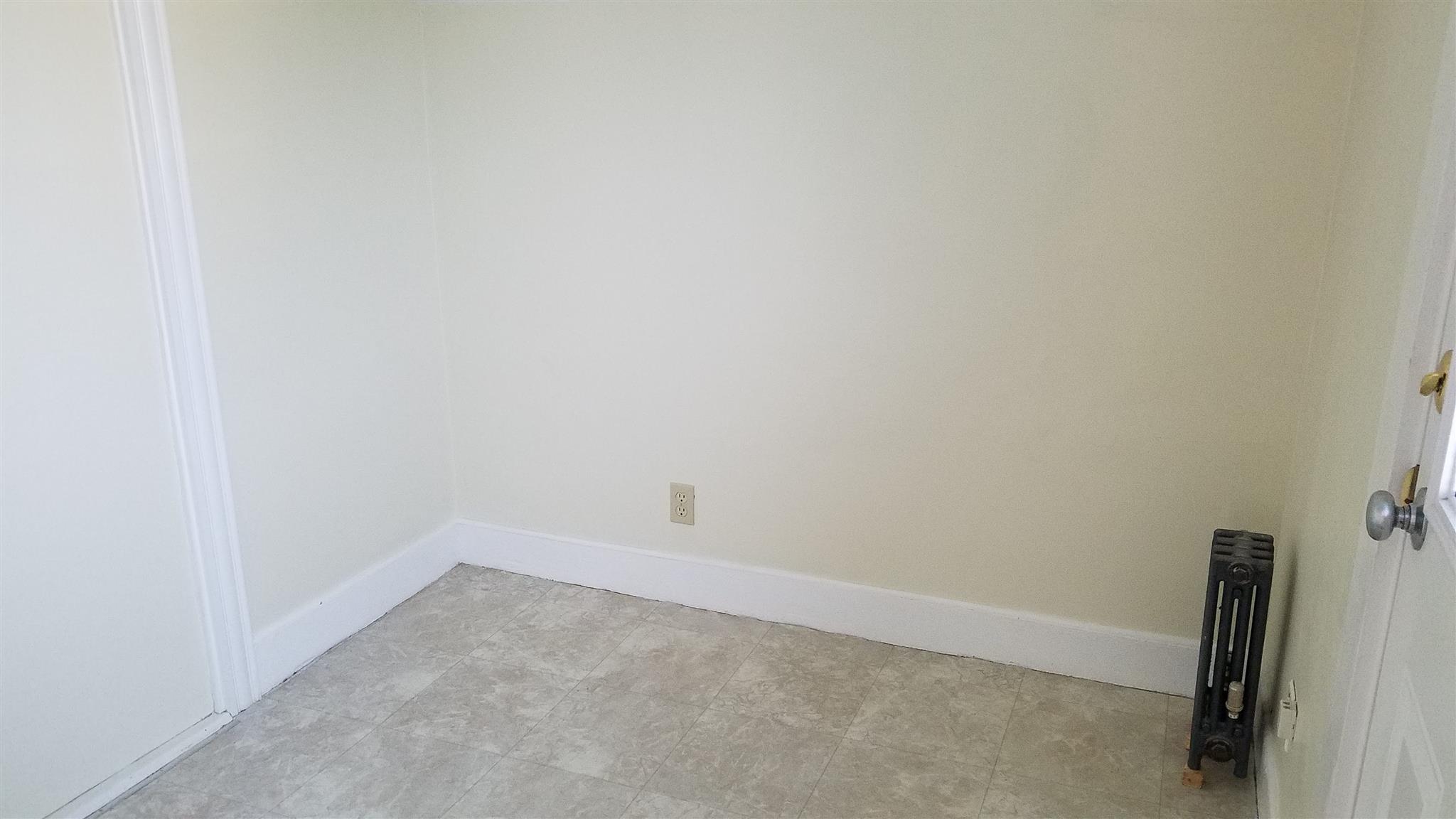 1.5 bed, 1 bath apartment for rent at 586 Main St Unit 2, South Medford — photo 6 of 12