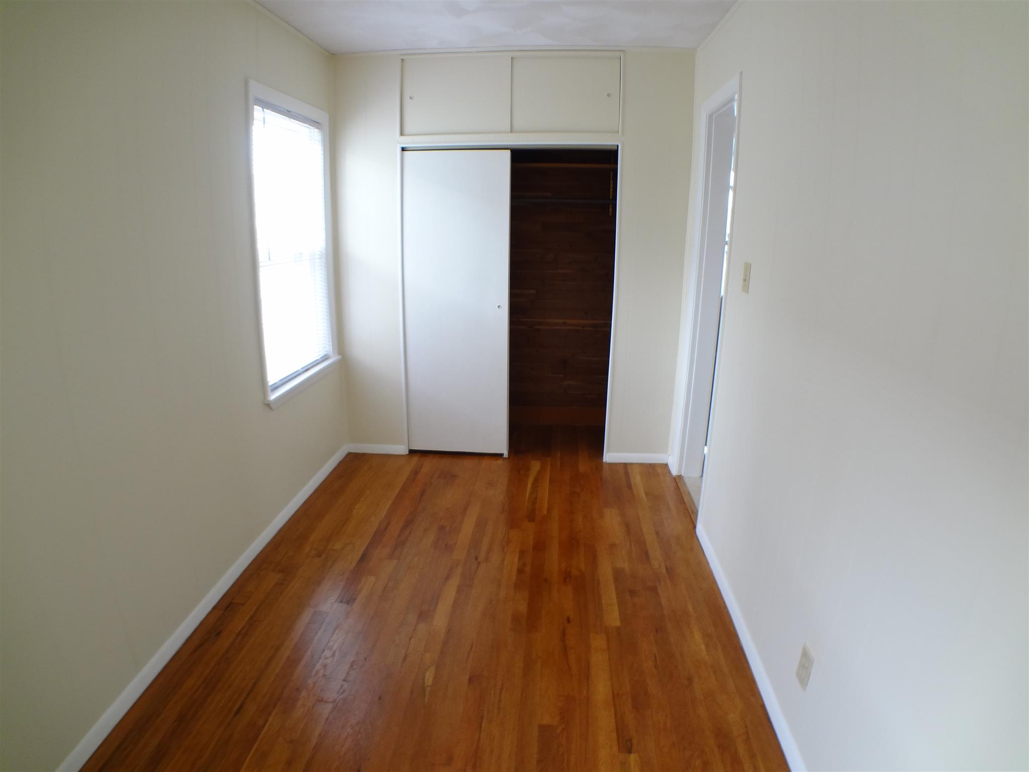 1.5 bed, 1 bath apartment for rent at 586 Main St Unit 2, South Medford — photo 10 of 12