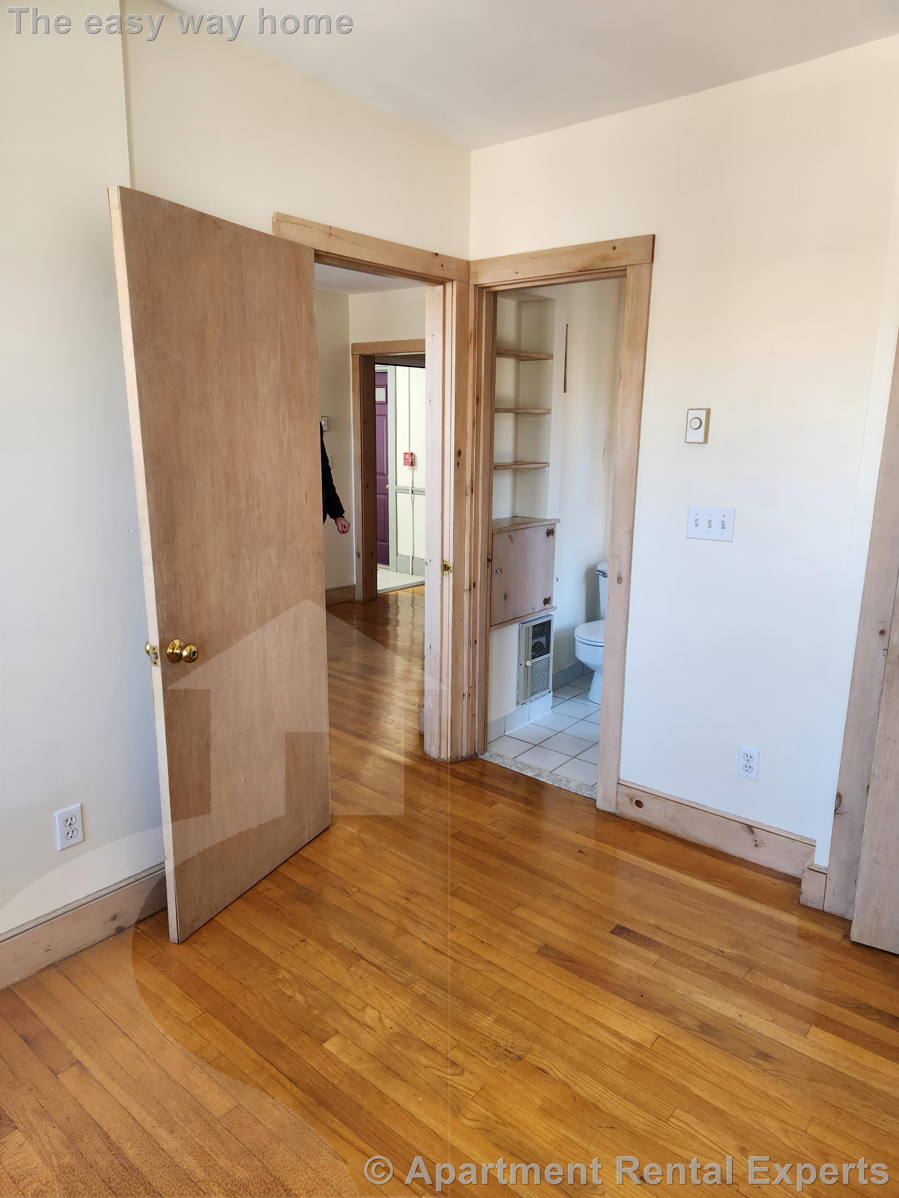 43 Ivaloo St, Ward Two