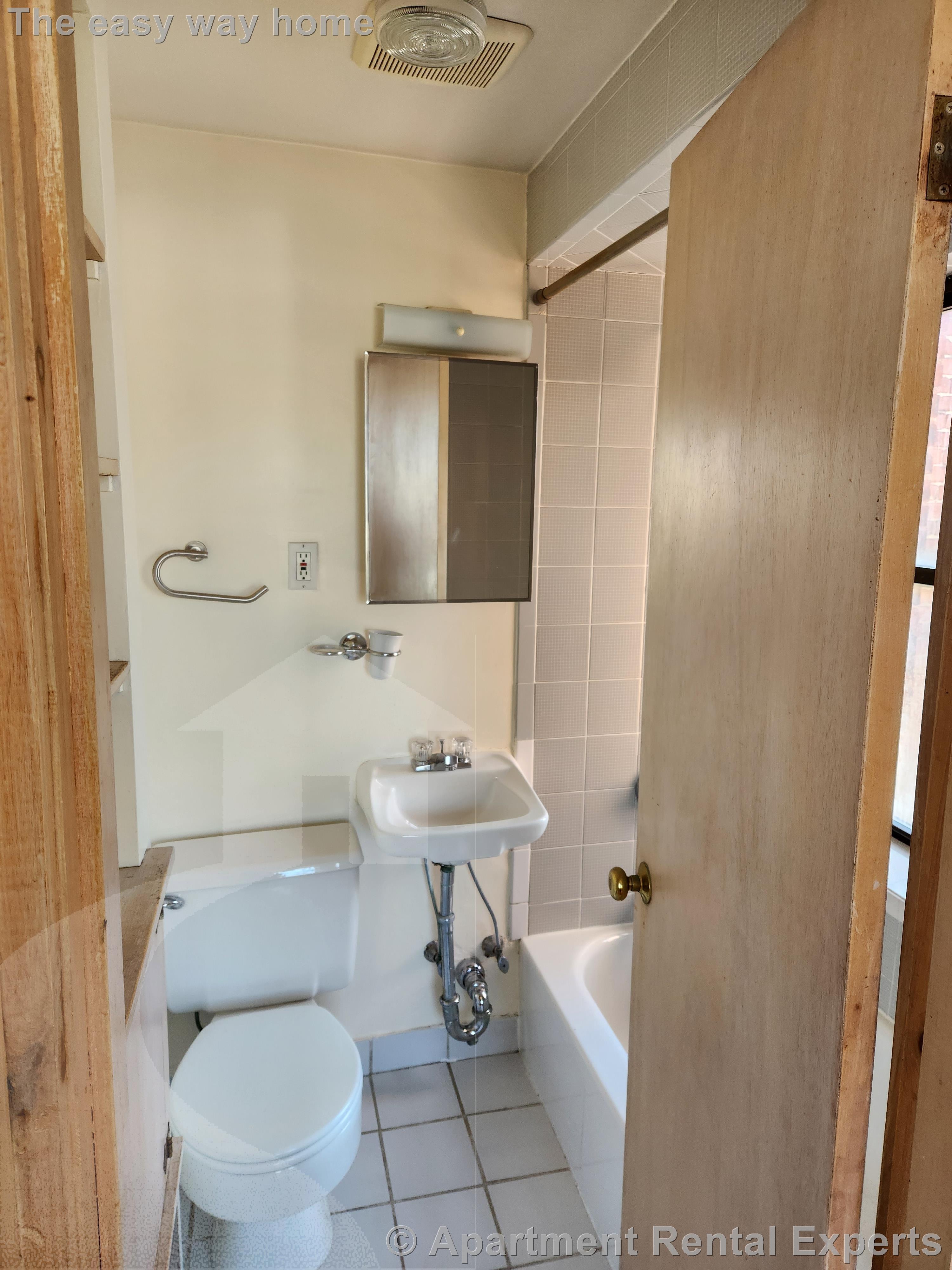 43 Ivaloo St, Ward Two