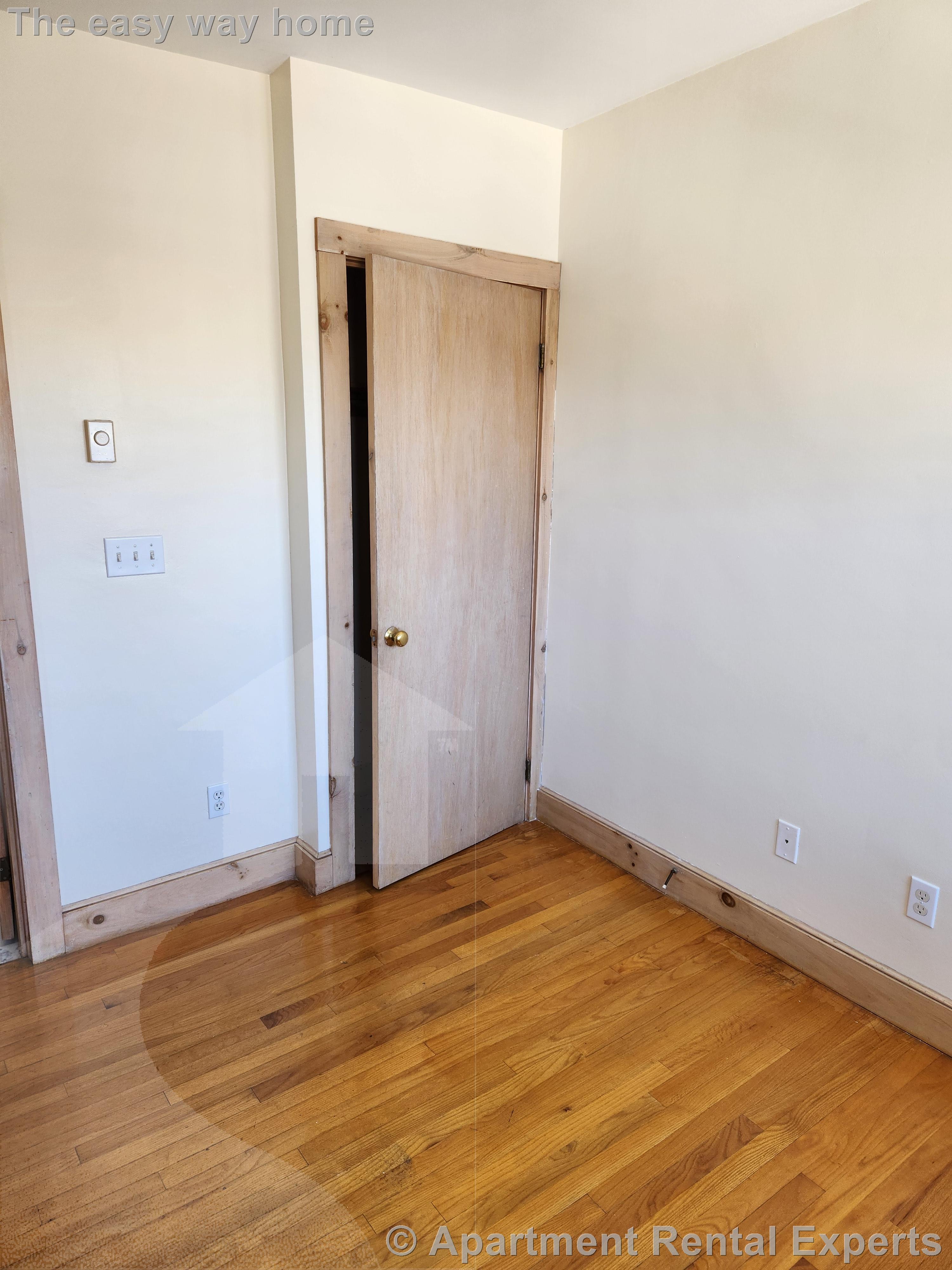 43 Ivaloo St, Ward Two