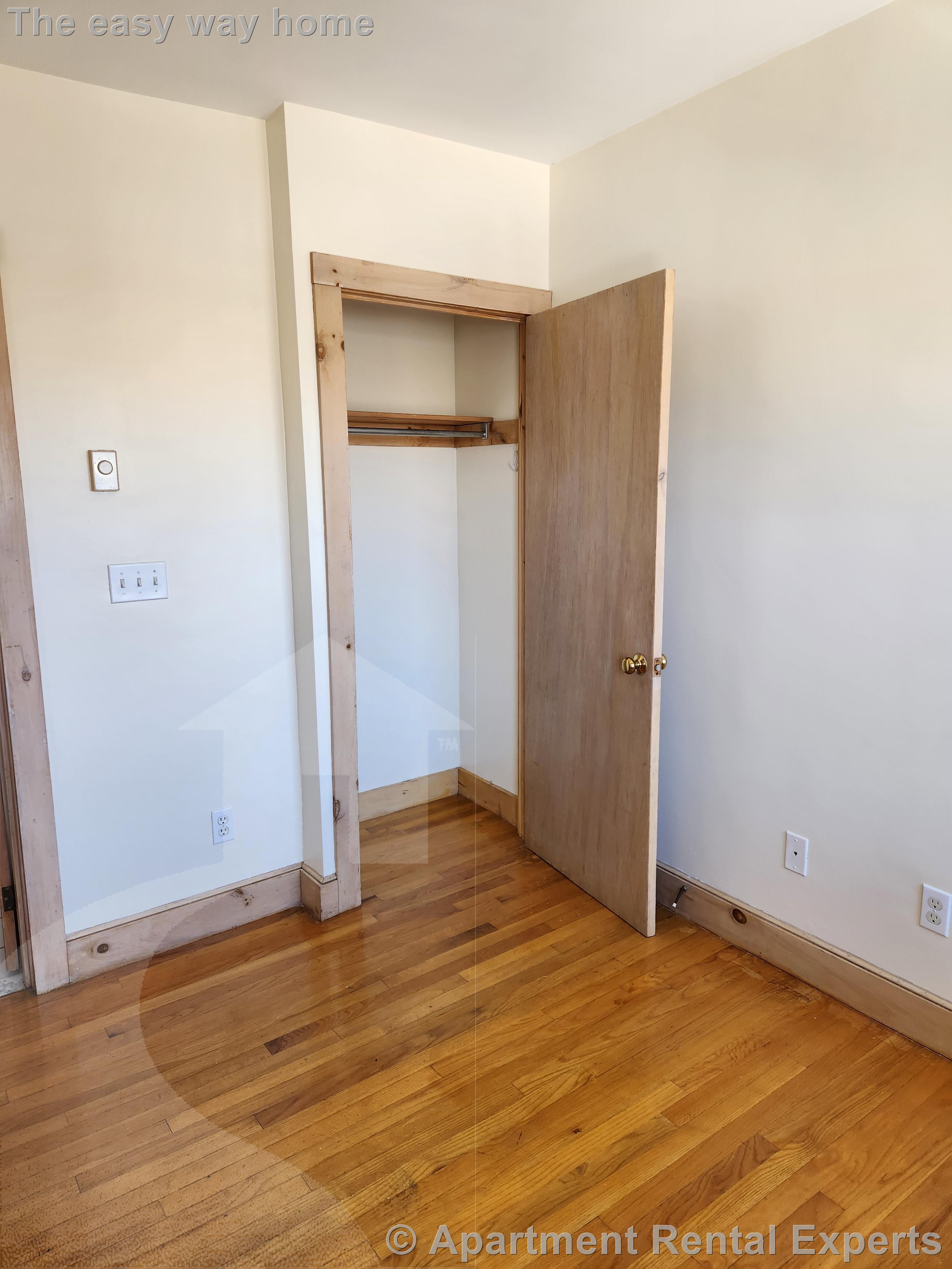 43 Ivaloo St, Ward Two