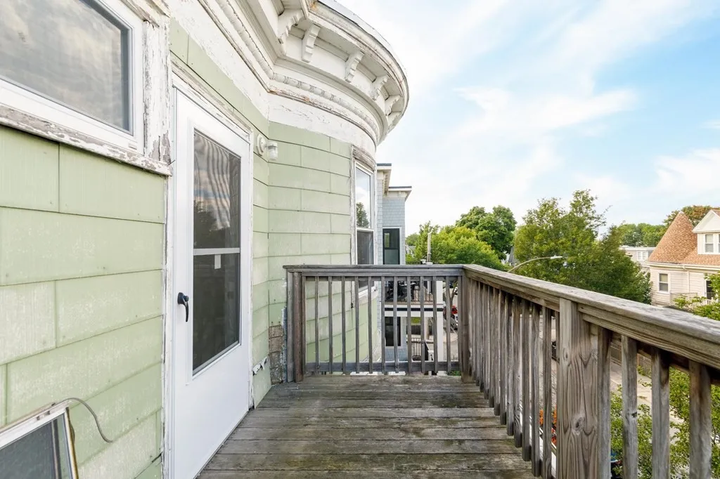 24 Willis St, Dorchester