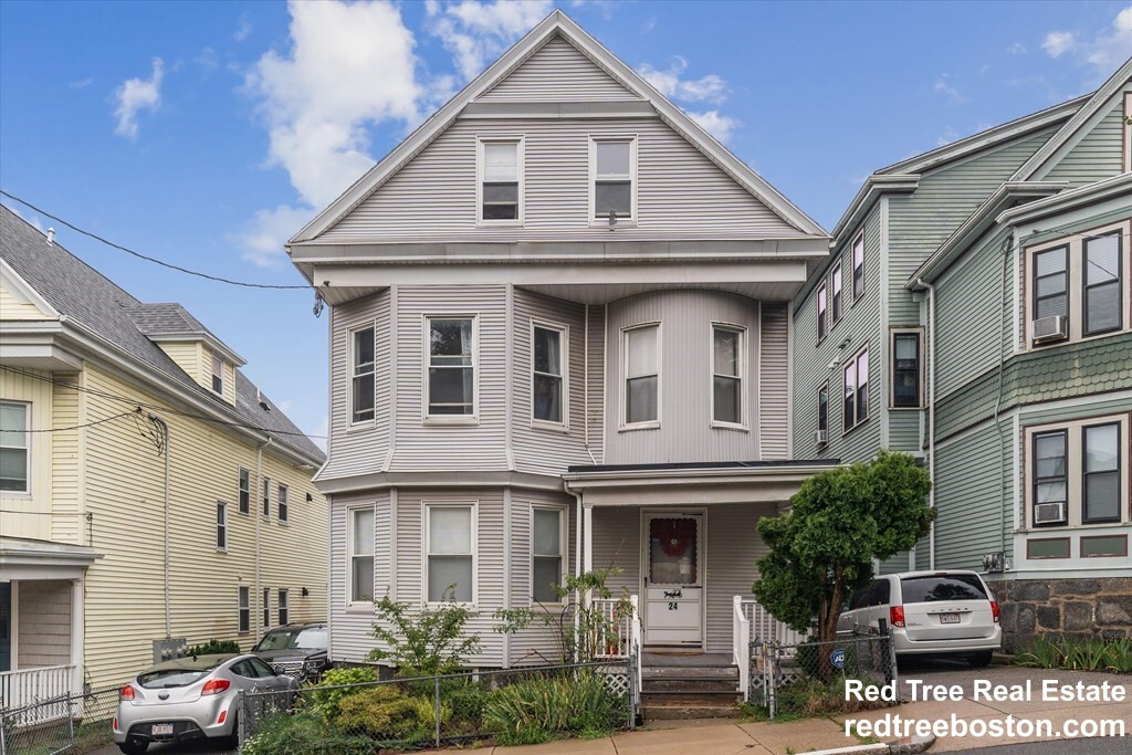 24 Weld Hill St, Jamaica Plain