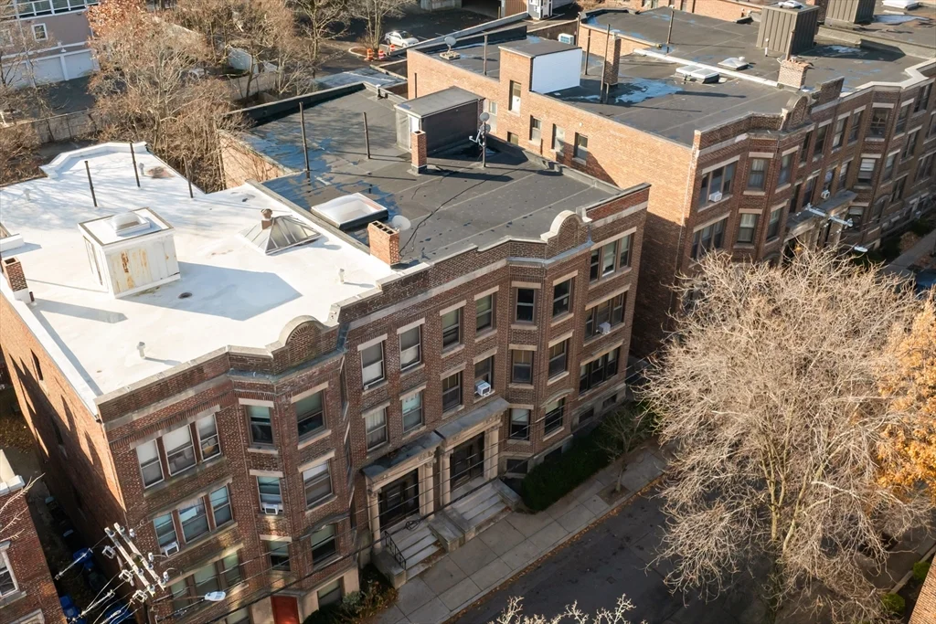 25 Stearns Rd, Coolidge Corner