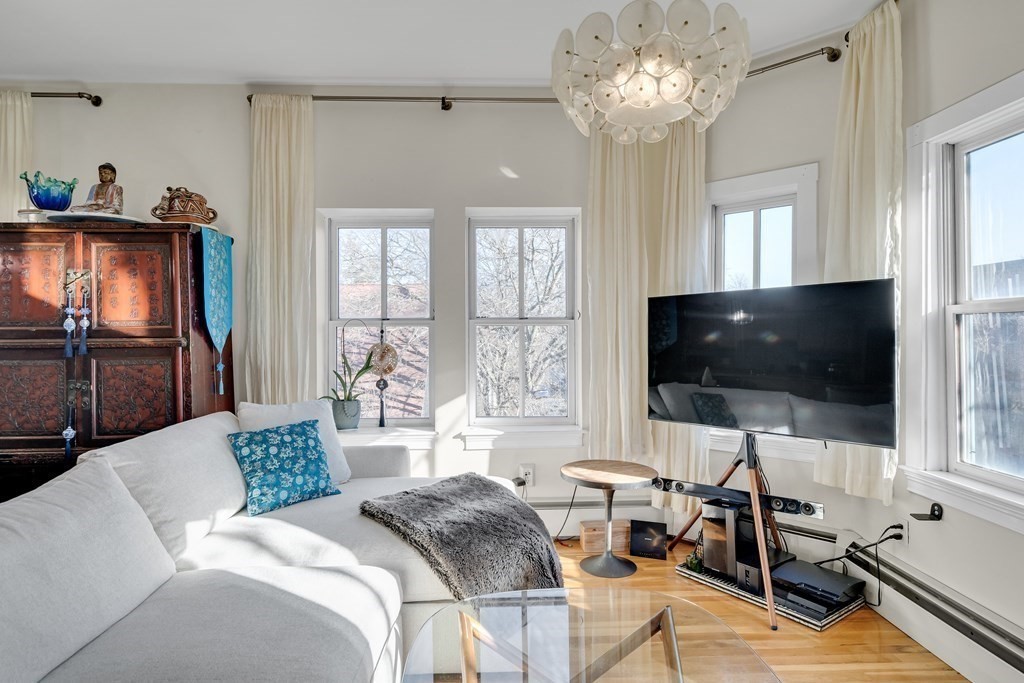 275 River St, Cambridgeport