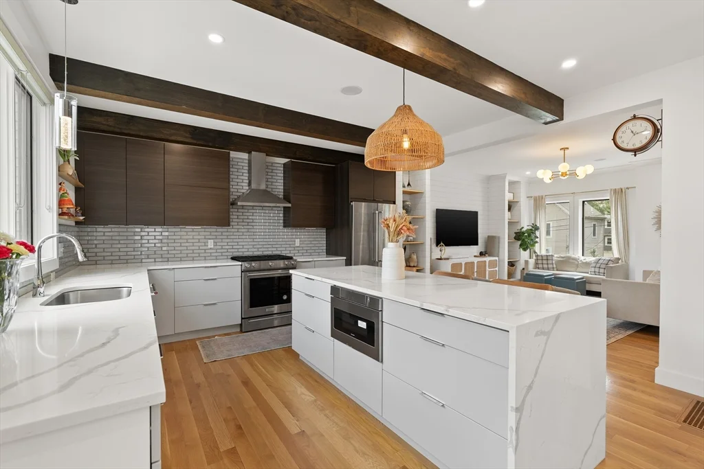65 Lancaster Rd, Arlington