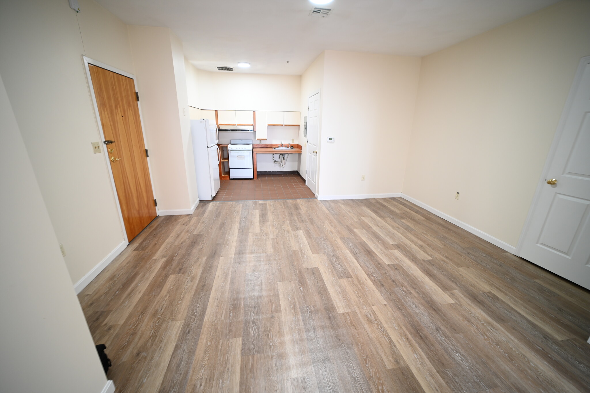 81 Essex St, Chinatown