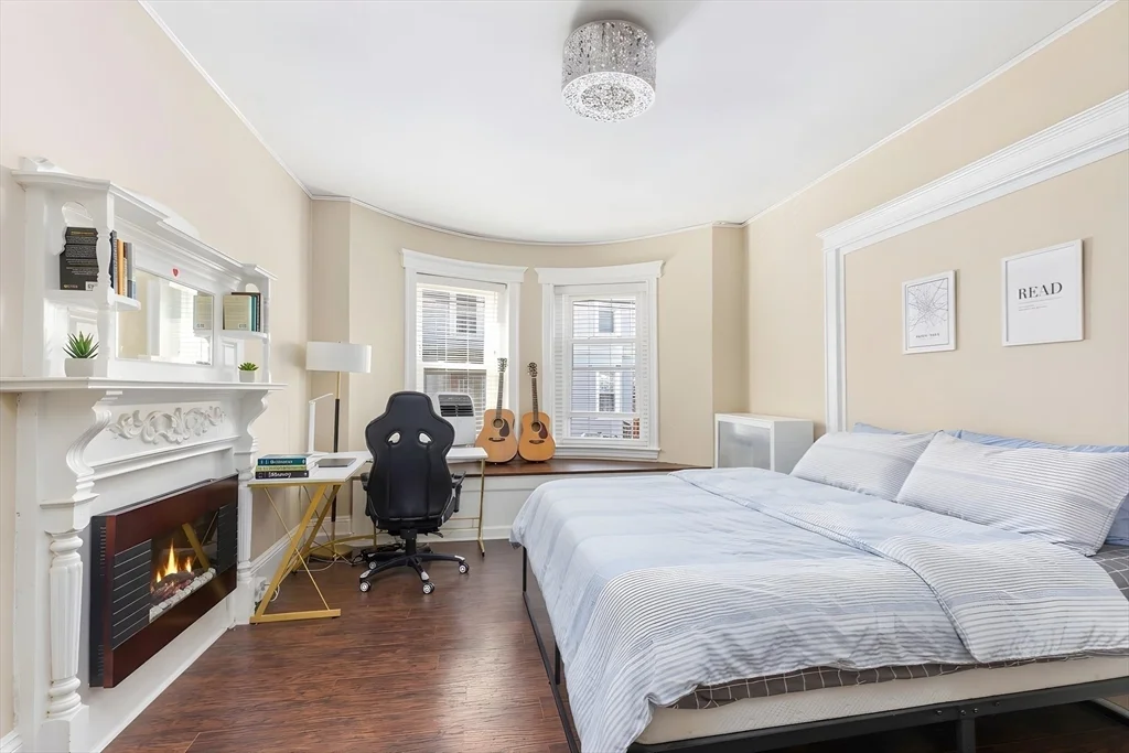 21 Royal St, Allston