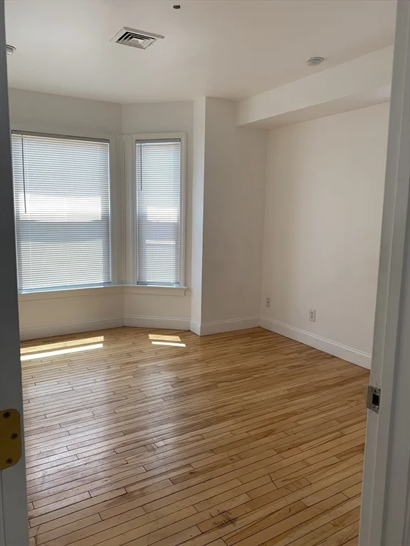 55 Broadway, East Somerville