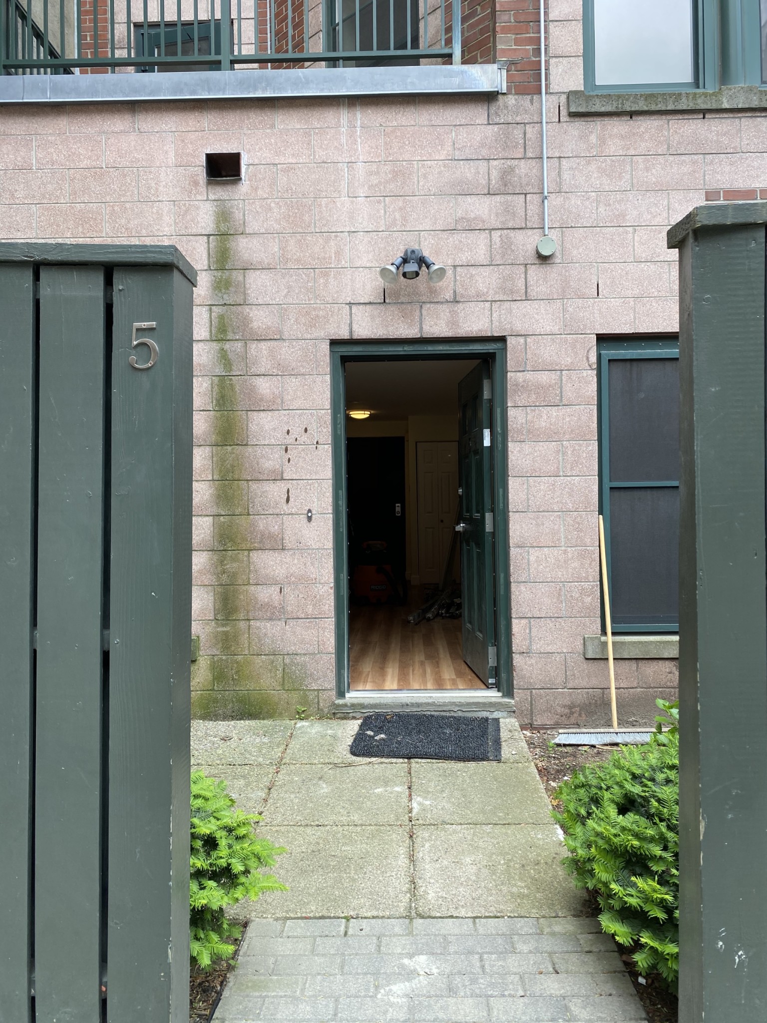 400 Massachusetts Ave, South End