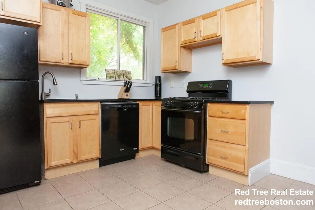 1743 Commonwealth Ave, Brighton