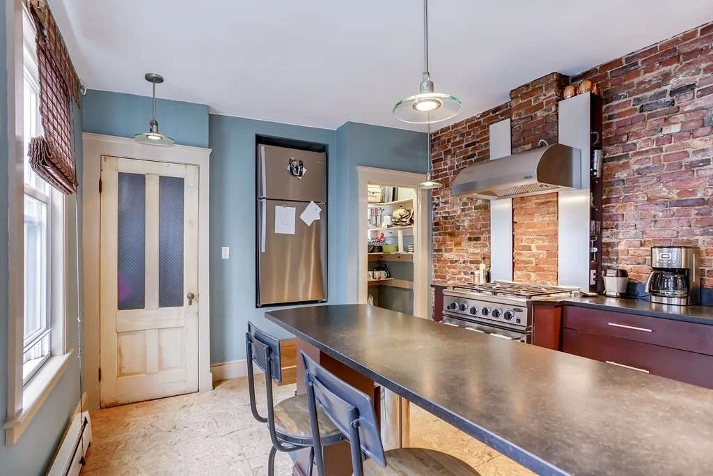 458 E 7th St, South Boston