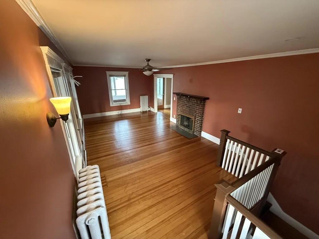 33 Sweetser Ter, Wyoma