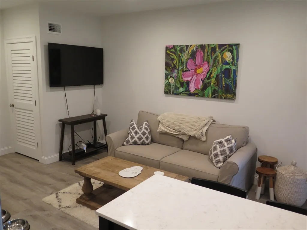 233 West 3rd St, South Boston