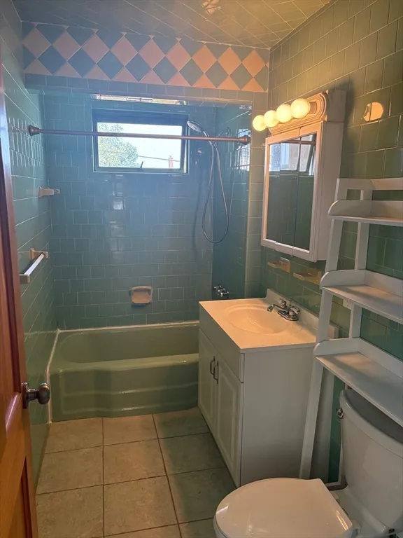 103 Brooks St, East Boston