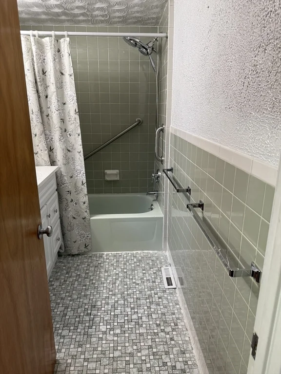 34 Florence, East Somerville