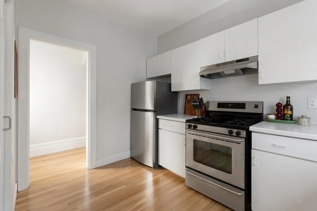 176 Naples Rd, Coolidge Corner