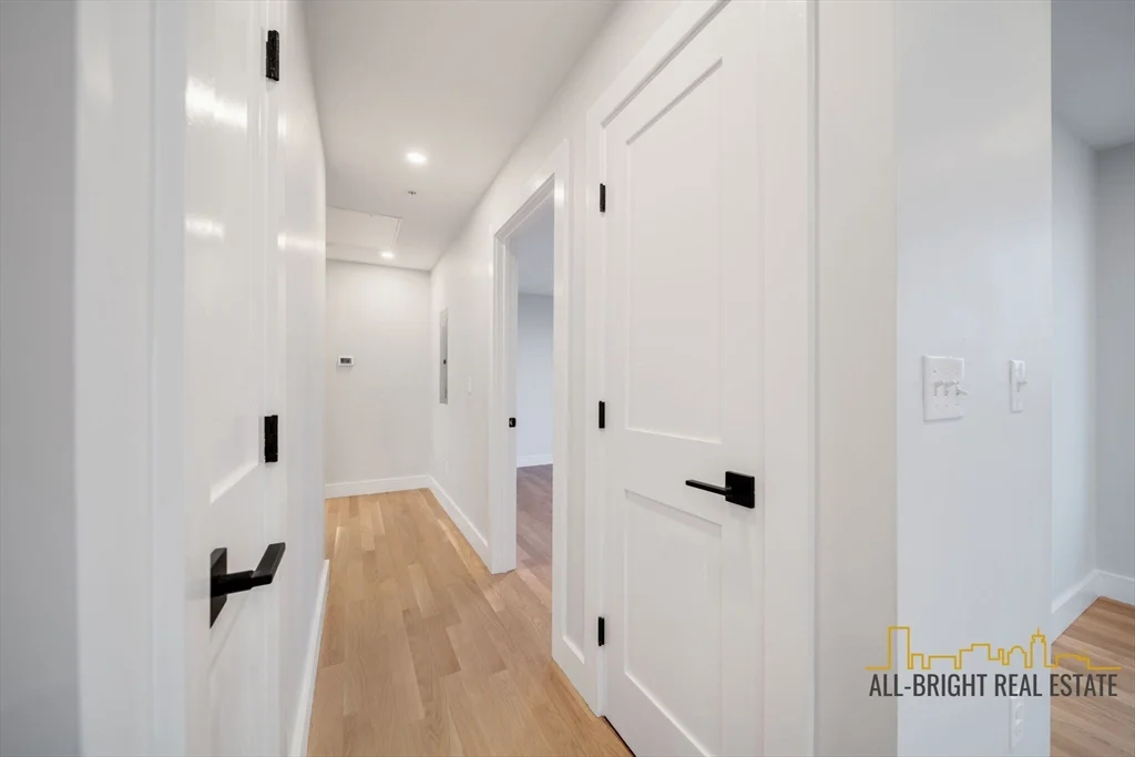 7 Wenham, Jamaica Plain