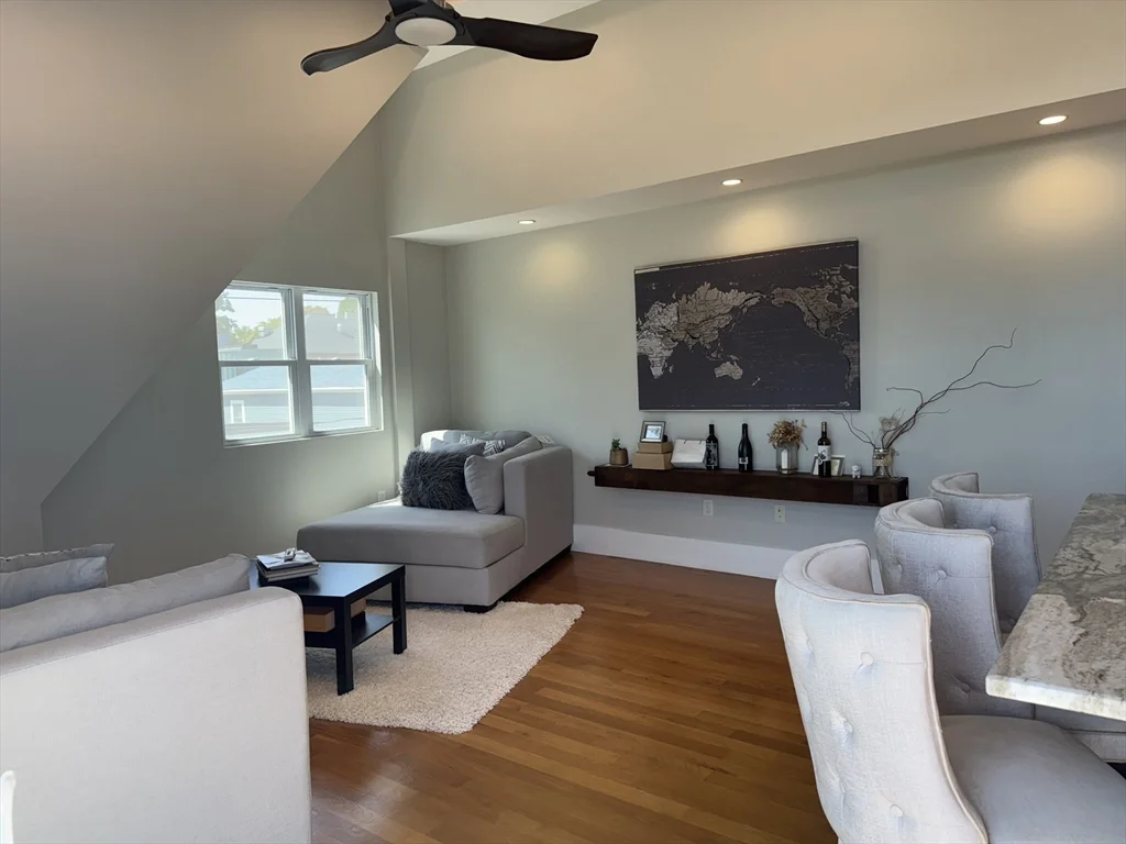 204 Spencer Ave, Chelsea