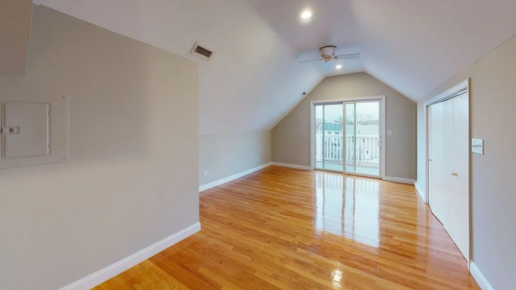 72-74 Harlow, East Arlington