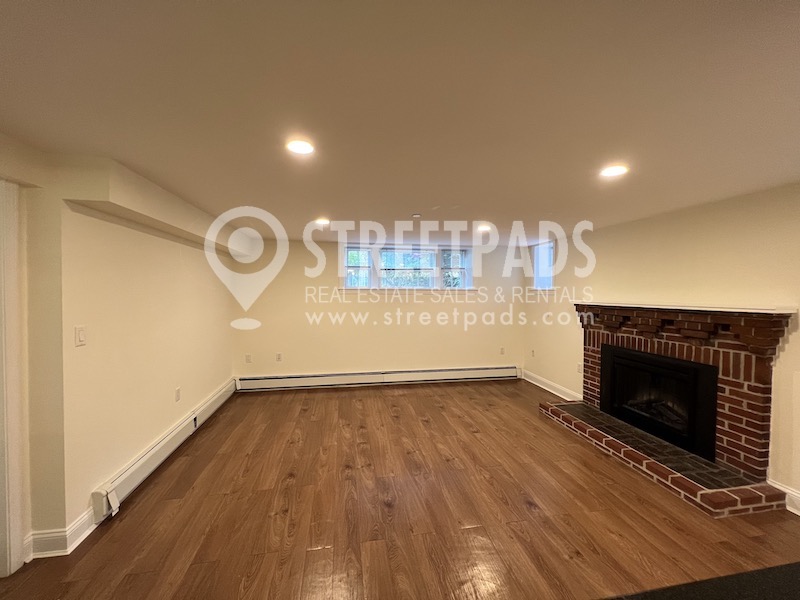 55 Langdon St, Neighborhood Nine