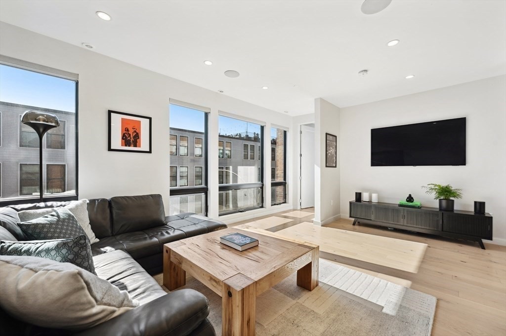 340 West 2nd, South Boston