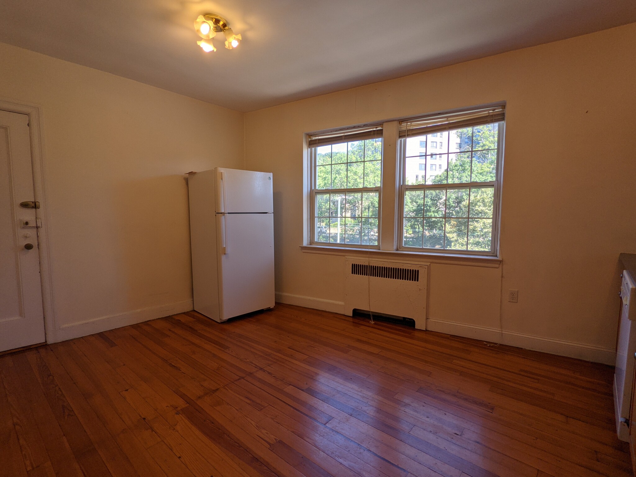 24 Fairbanks St, Brookline