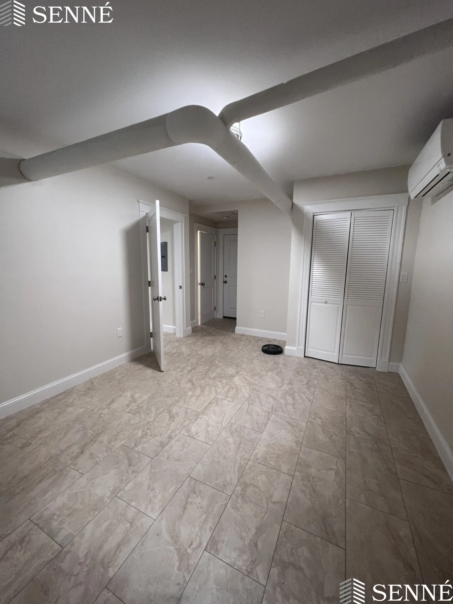 3 Linnaean St, Neighborhood Nine