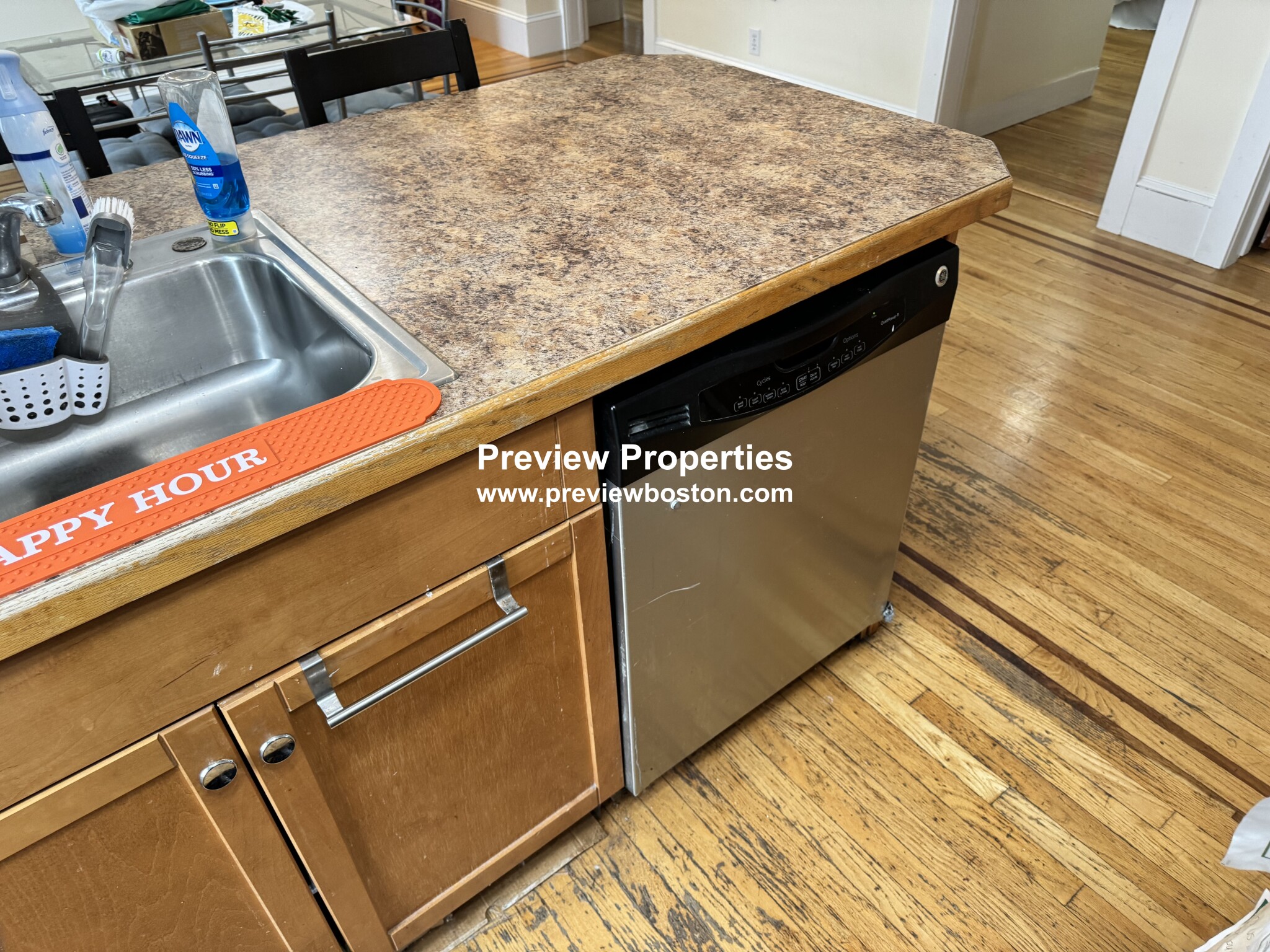 28 Cherry St, Spring Hill