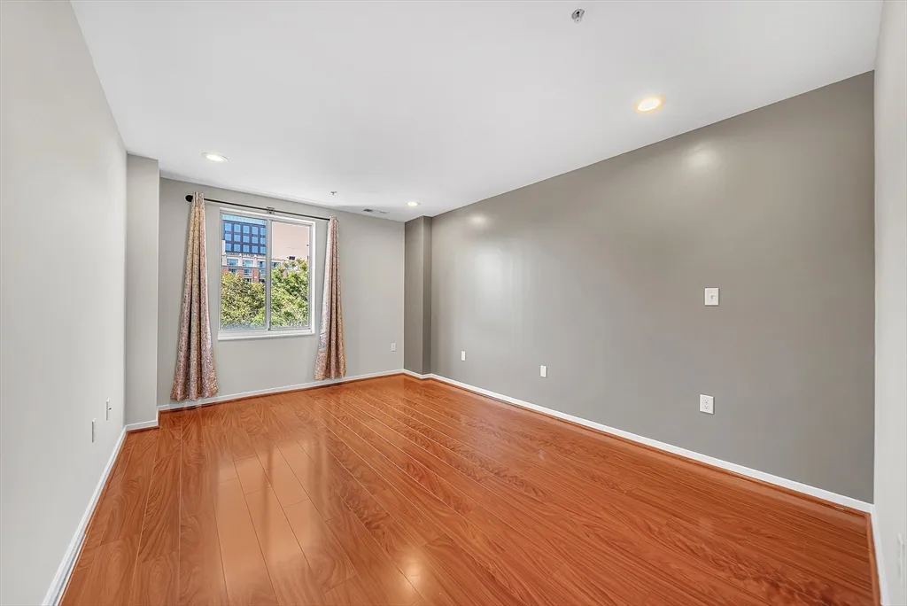 6 Canal Park, East Cambridge