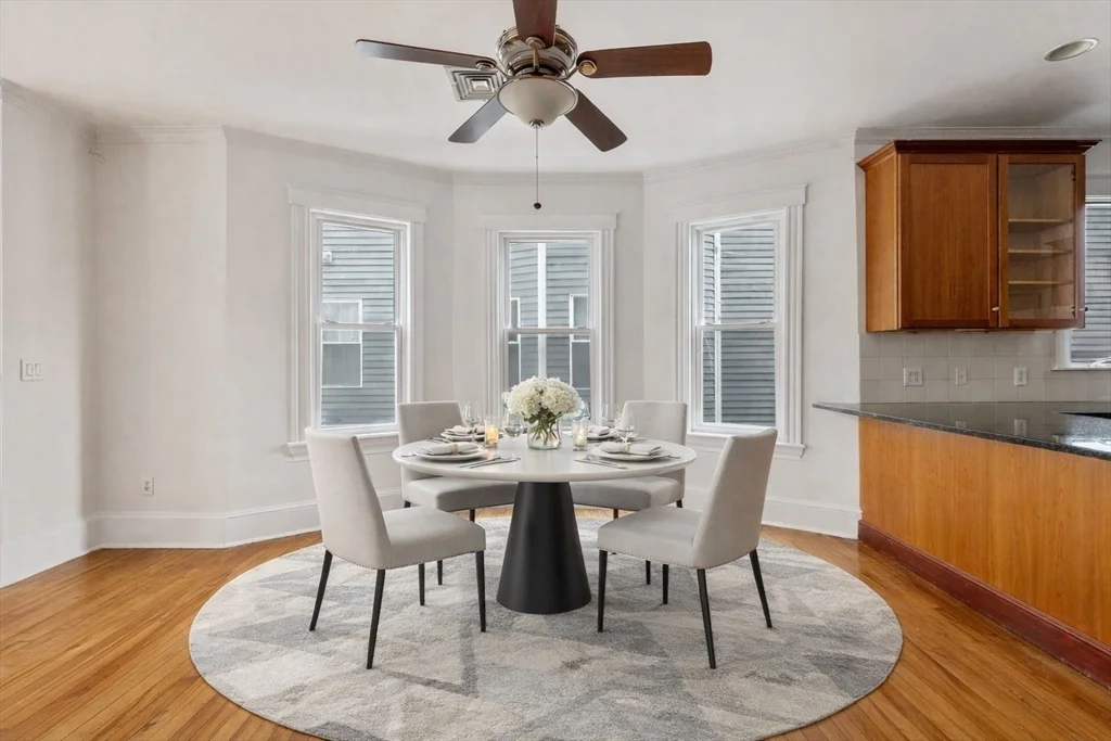 114 Trowbridge, Mid Cambridge