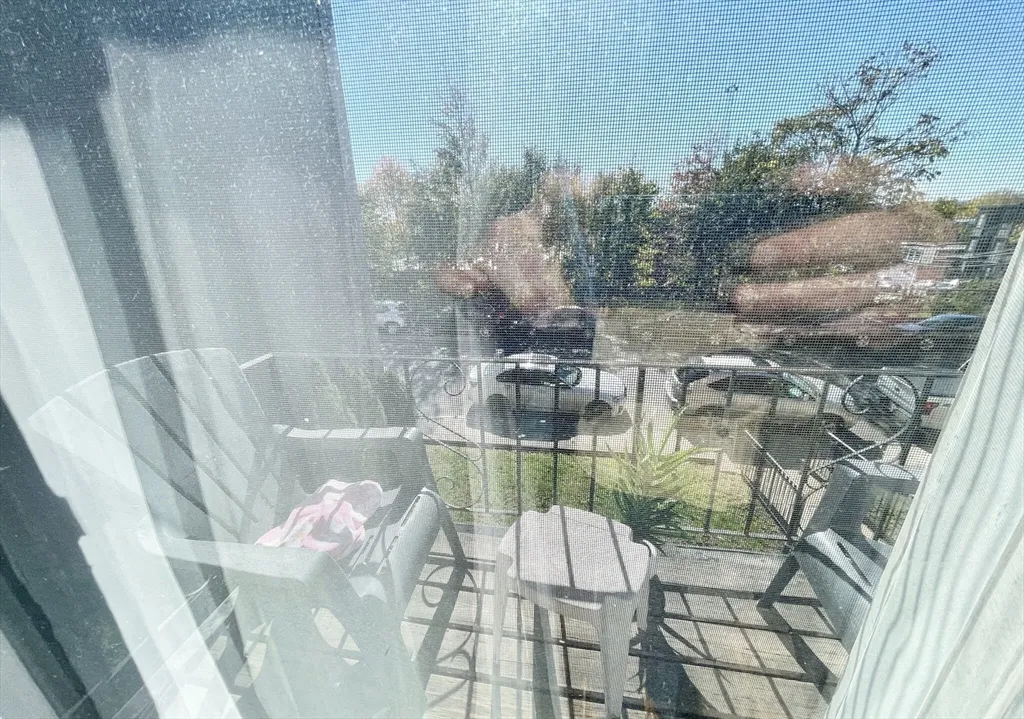 386 East 8th St, South Boston